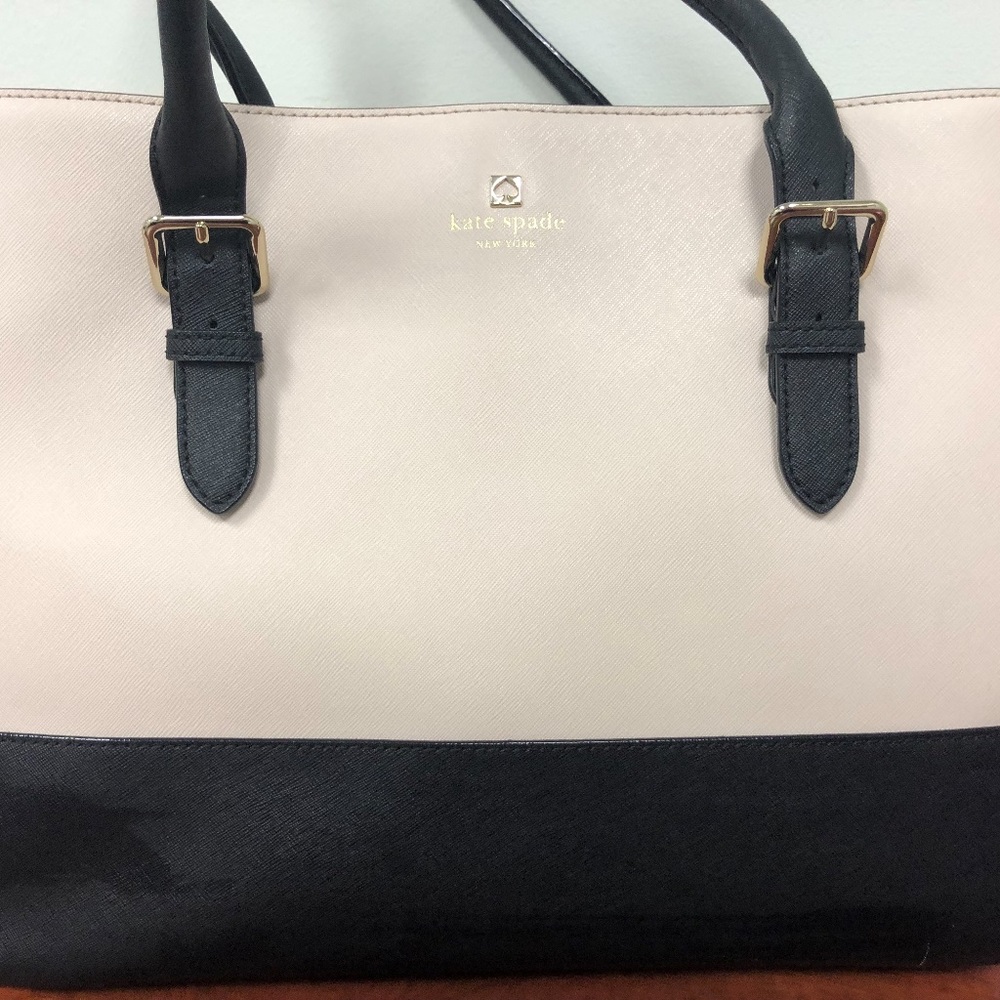 Kate Spade Purse - Picture 2 of 5